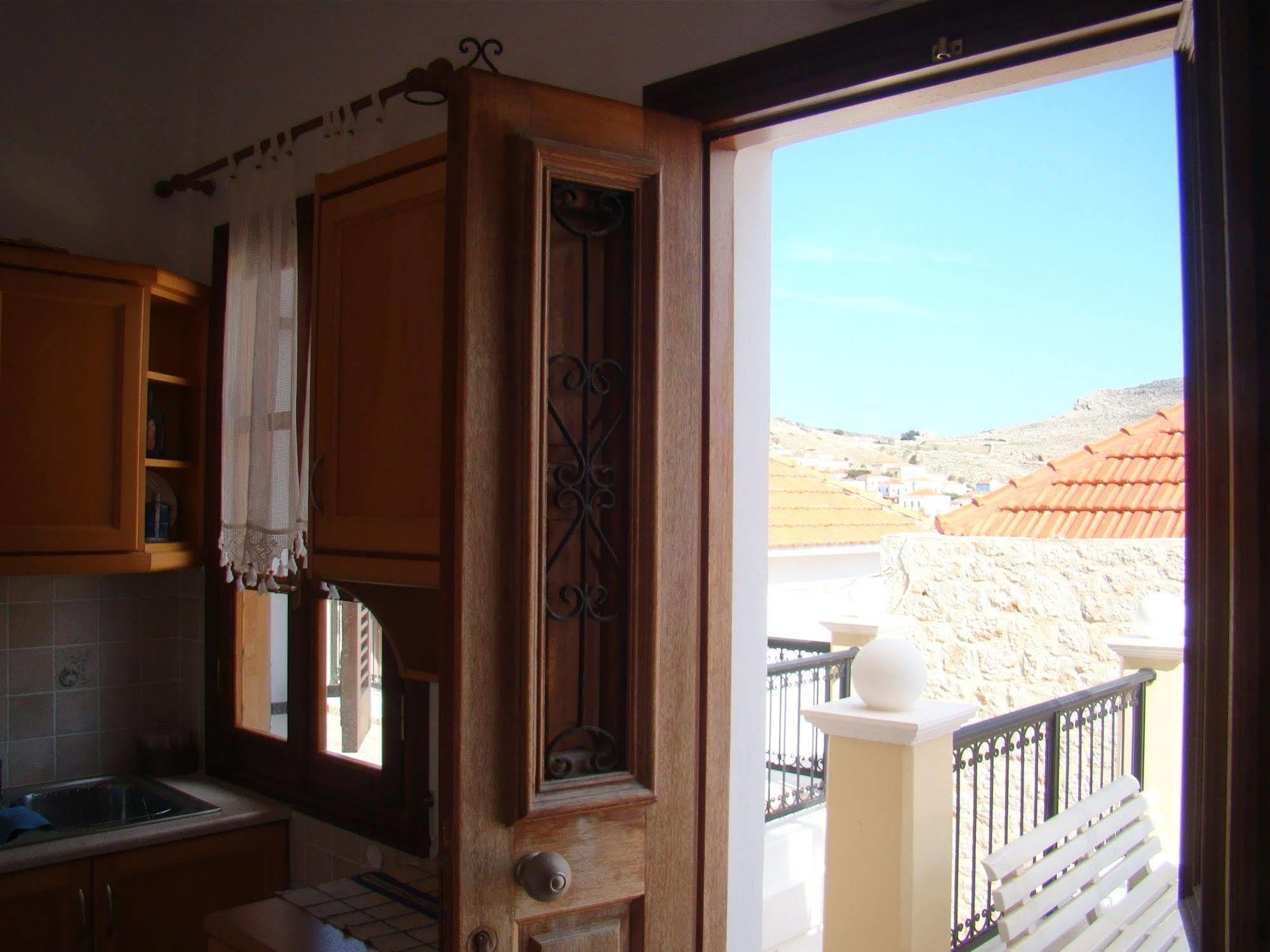 Отель Halki Sea House Экстерьер фото