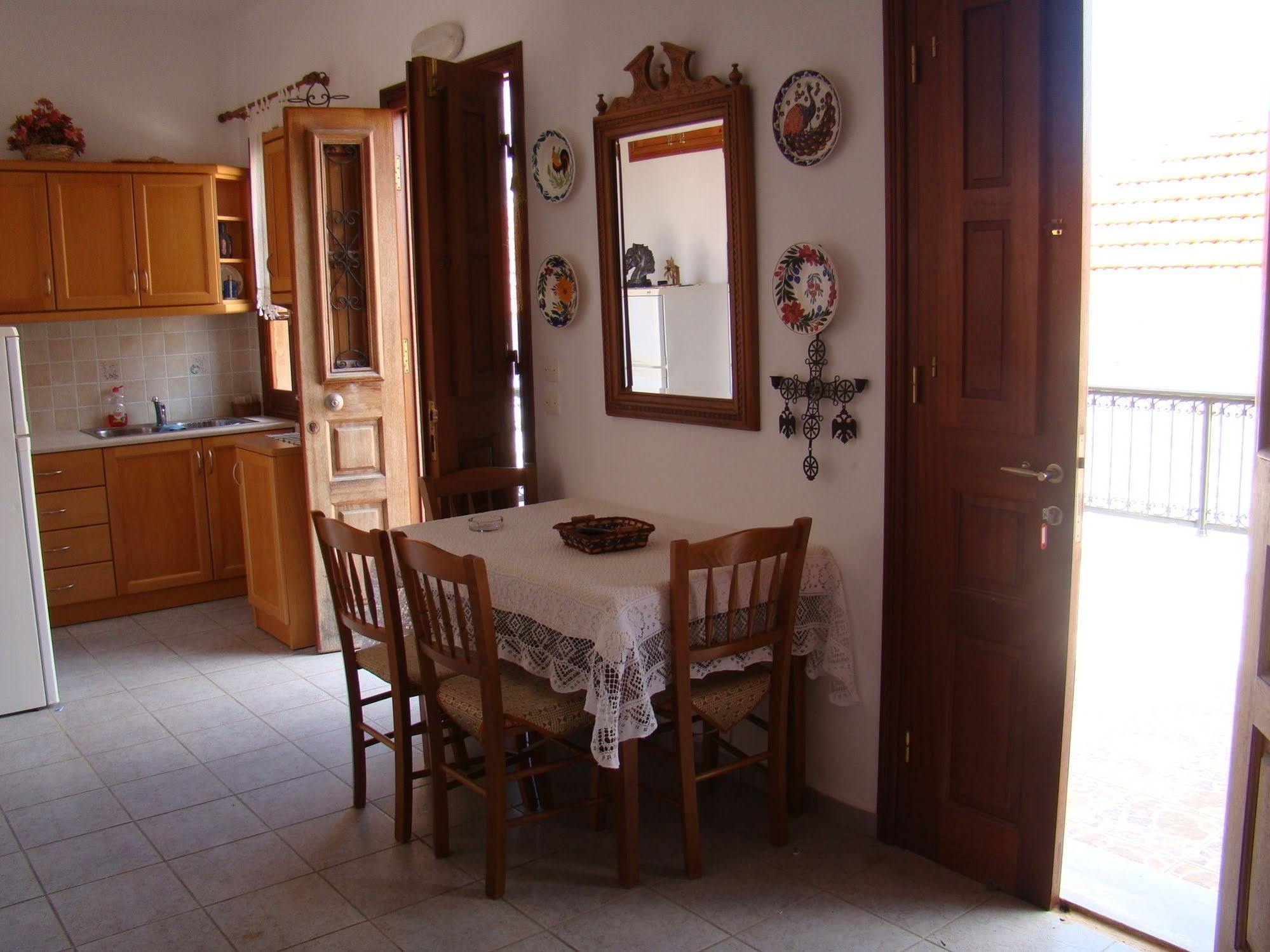 Отель Halki Sea House Экстерьер фото